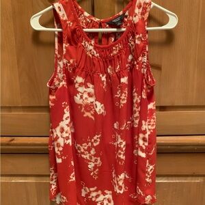 Simply Vera Vera Wang Scarlet Floral Sleeveless Top